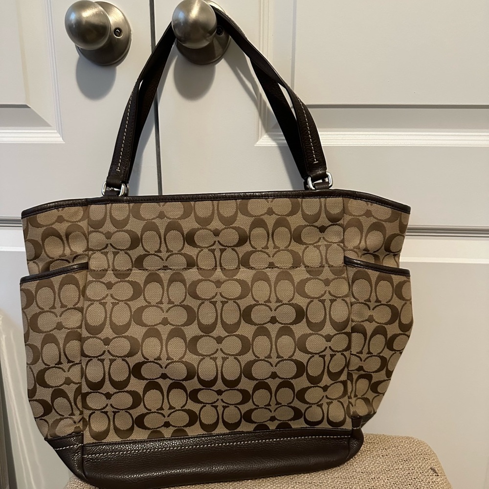 GENTLY LOVED Vintage Coach Signature Canvas Tote